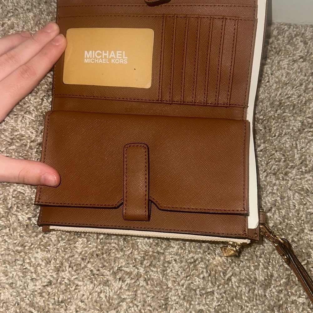 Michael Kors Cream Wristlet - Picture 5 of 5